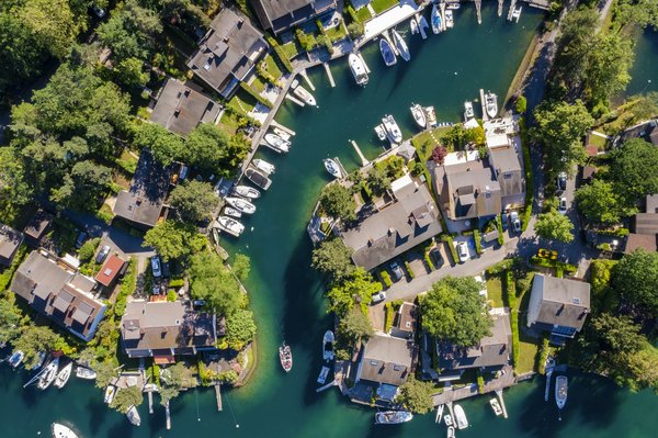 How do you design a UK bathroom that can cope with high humidity?