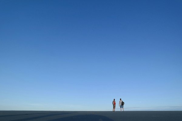 What's the best approach to decluttering a UK home without sacrificing style?